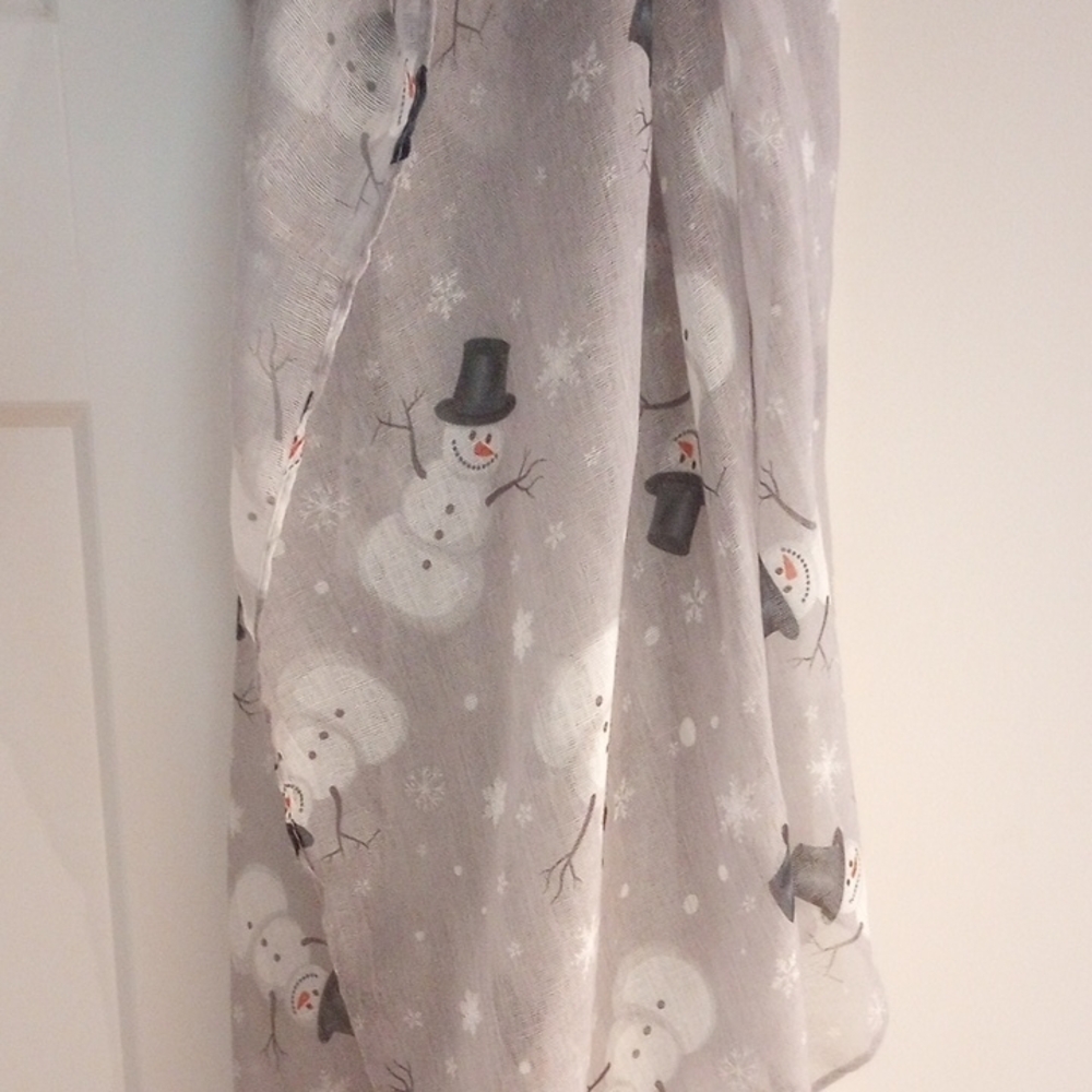 Charming Snowman A-Line Scarf - Picture 1 of 1